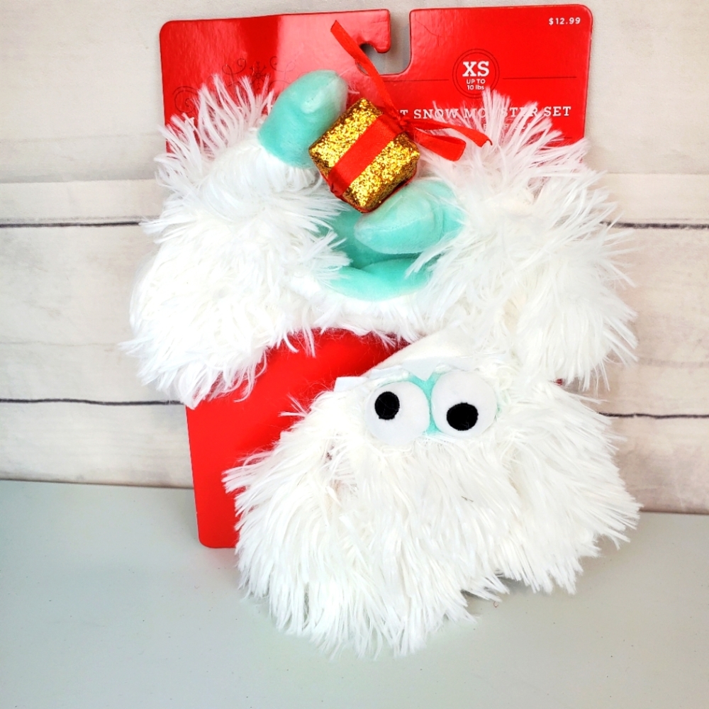 Pet snow men monster set costume